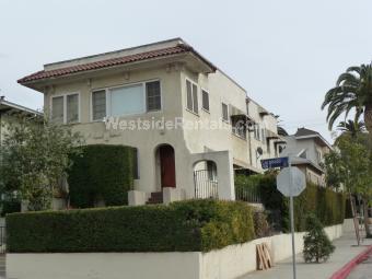 Duplex front - 324 S Coronado St