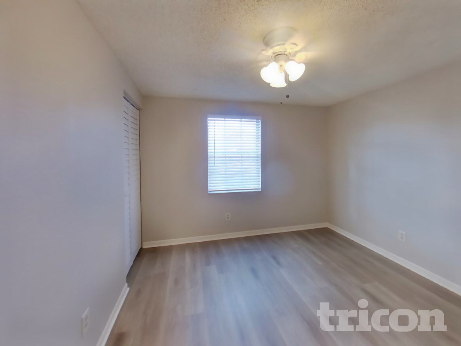 Building Photo - 907 Briarcliff Dr