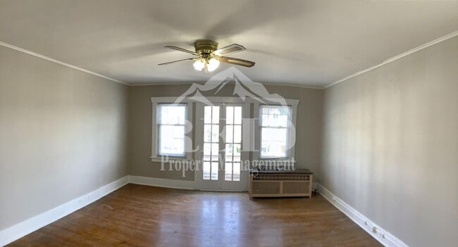 Building Photo - Large home/3bed 3 bath with bonus/office room just outside of PSNS and close to Bremerton Ferry