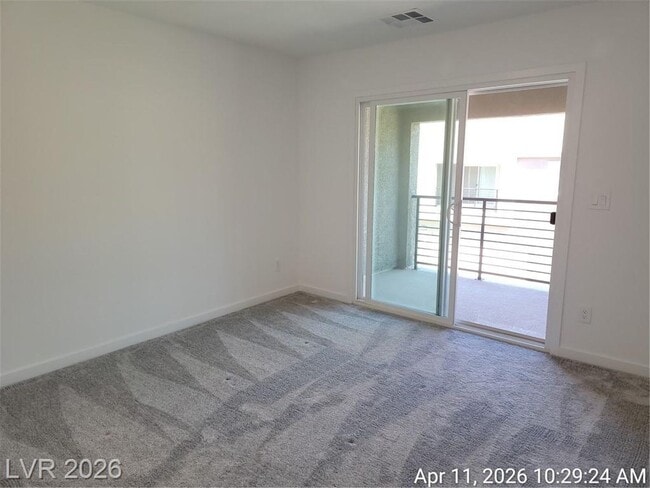 Building Photo - Spacious Henderson Townhome with Balconies and Resort Amenities
