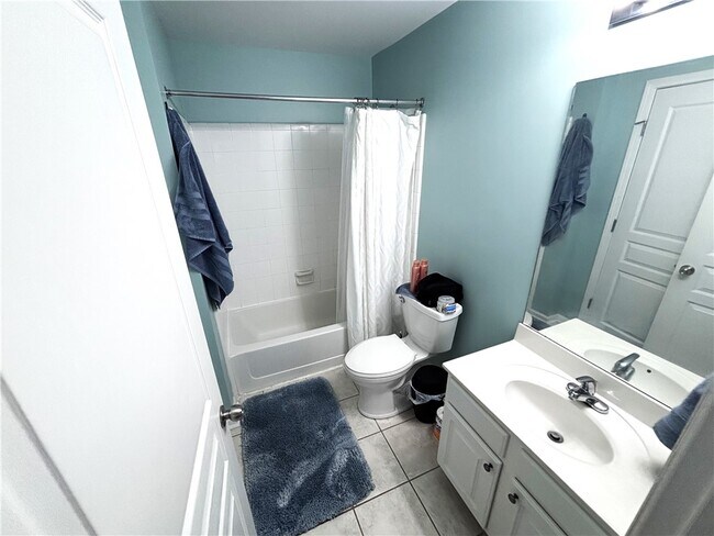 Building Photo - 833 Old Greenville Hwy