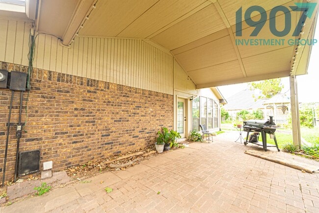 Building Photo - 4405 Manchester Ct