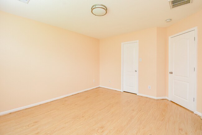 Building Photo - 2631 Skyview Trace Ct