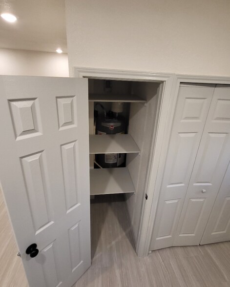 Building Photo - 647 Hammond Ave