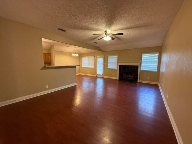 Building Photo - 3501 Dorothy Jane Dr