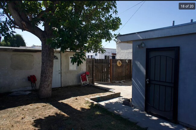 Building Photo - 8640 San Luis Ave