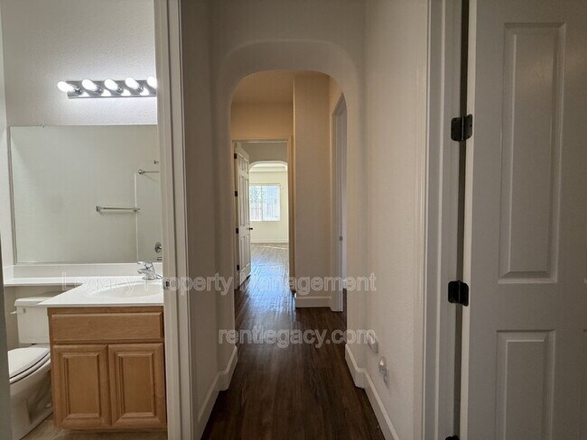 Building Photo - 1700 Charm Way