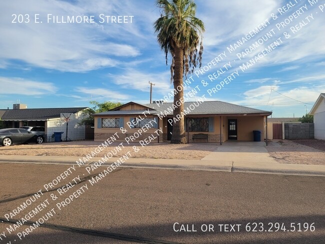 Primary Photo - 4 Bed/2 bath with pool ready for immediate...