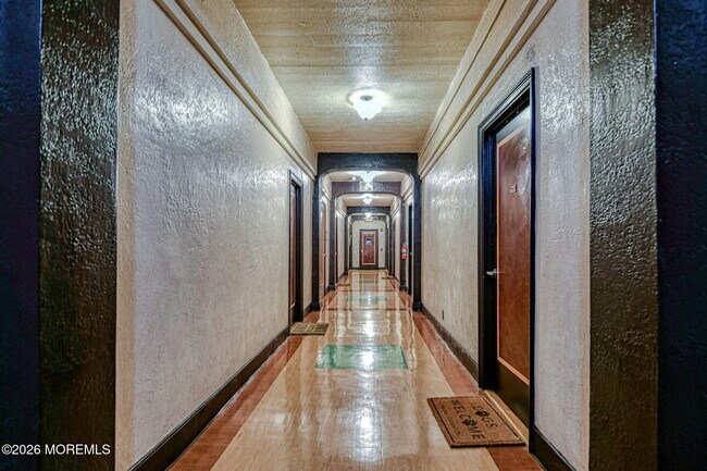 Building Photo - 1700 Webb St