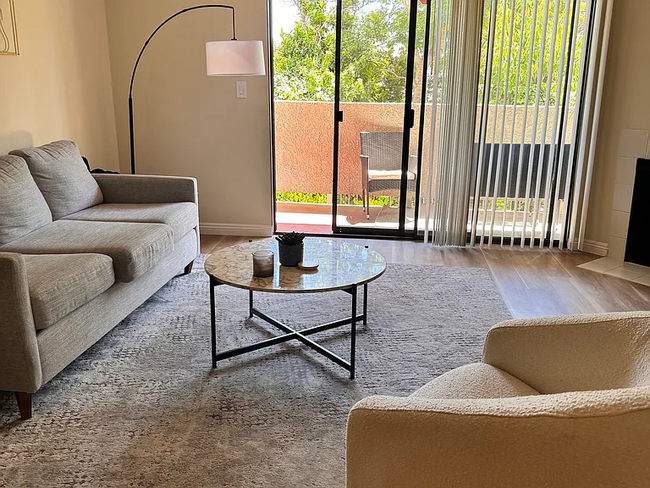 Building Photo - 2425 Purdue Ave