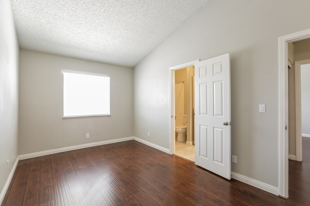 Building Photo - 7217 Chesterton Dr