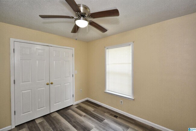 Building Photo - 1721 Maralyn Dr