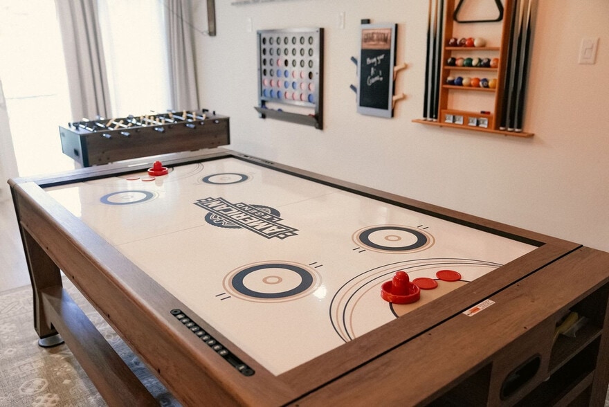 Building Photo - 14323 83rd Pl N