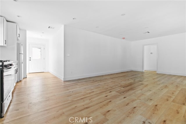 Building Photo - 14448 Pinney St