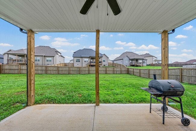 Building Photo - 4 Bedroom 2 1/2 Bath Home For Rent Near Ex...