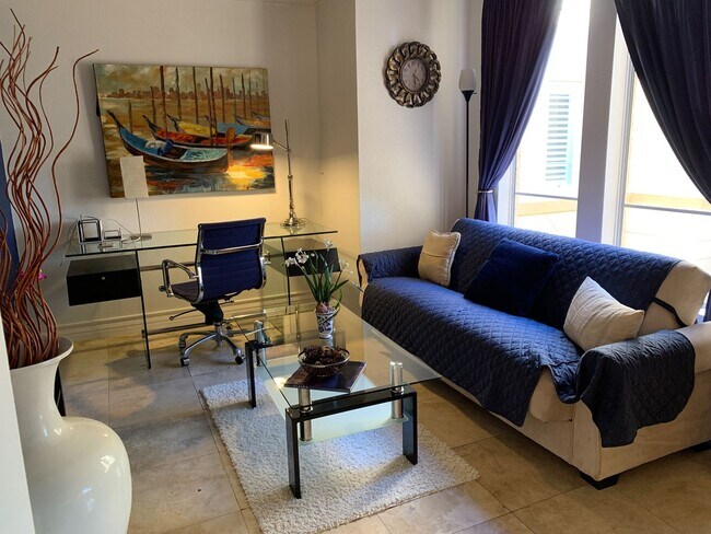 Building Photo - Meridian-FURNISHED 2 BDR /2 BATH + Den Lux...