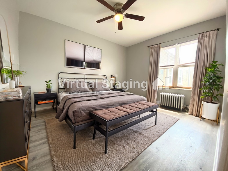 Interior Photo - 4756 N. Maplewood Ave.