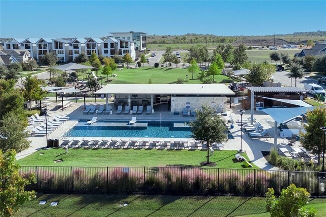 Building Photo - 9000 Cattle Baron Path