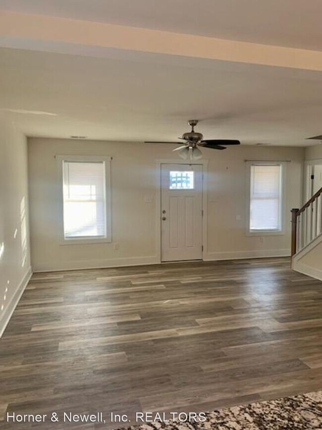 Building Photo - 3 br, 2.5 bath House - 706 4th Street