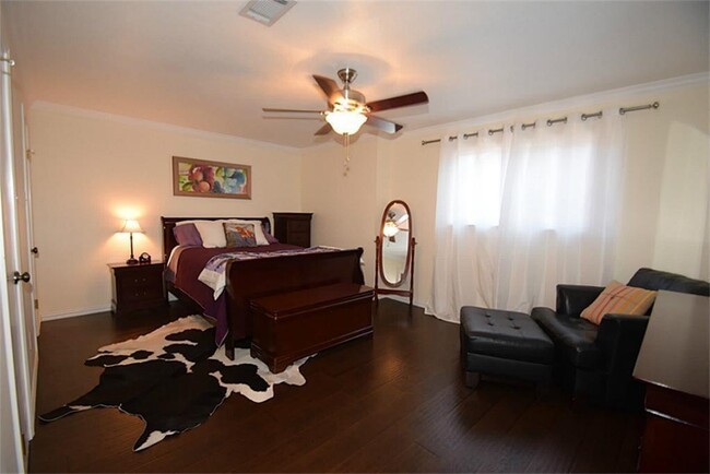 Building Photo - 20610 Laurel Lock Dr