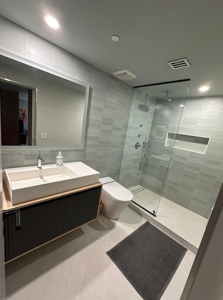 Building Photo - 4250 Biscayne Blvd