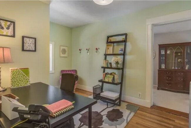 Building Photo - 22 Martin St