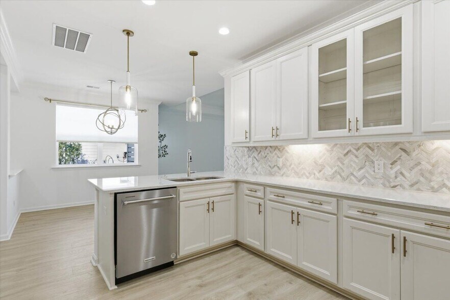 Building Photo - 161 Sand Dollar Dr