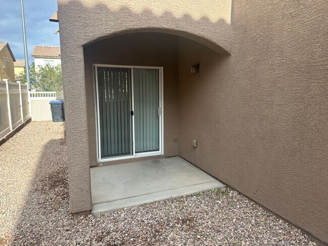 Building Photo - Henderson!!! Community: Cadence!! 4 Bedrooms!!! Bed & Full bath downstairs!! Loft/computer area u...