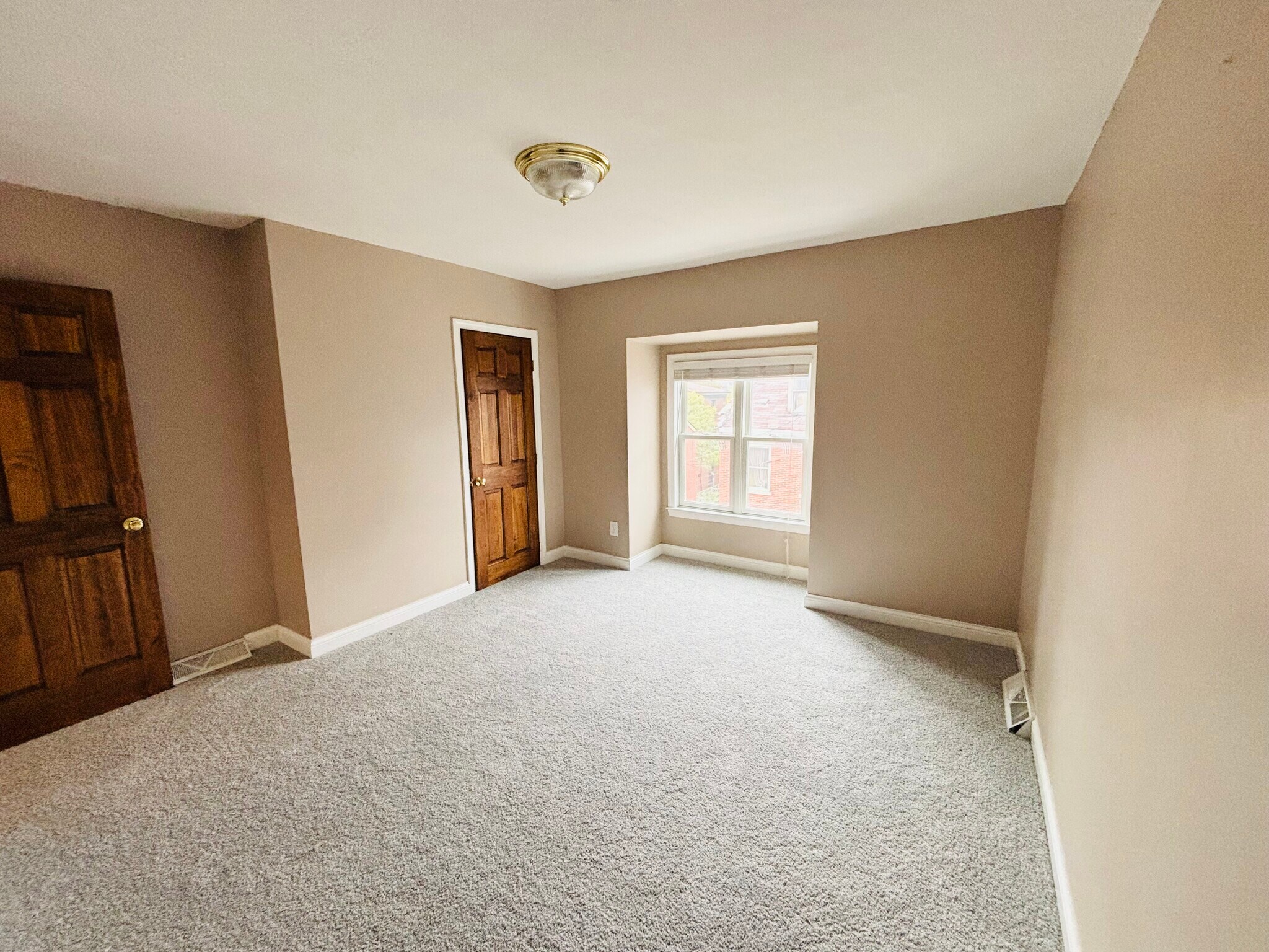 Third floor bedroom (1) - 1402 Sherman Ave