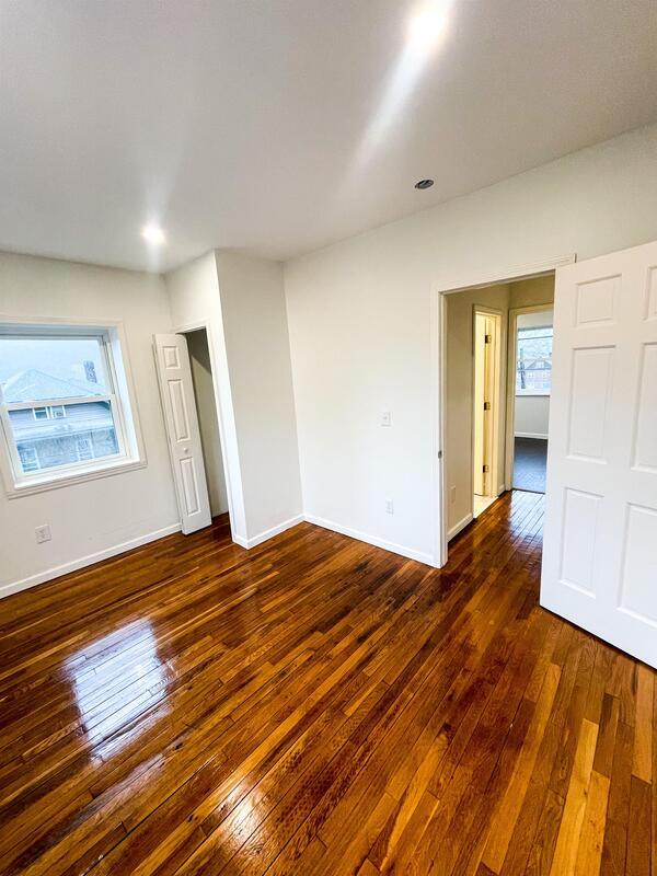 Building Photo - 3500 Elm St