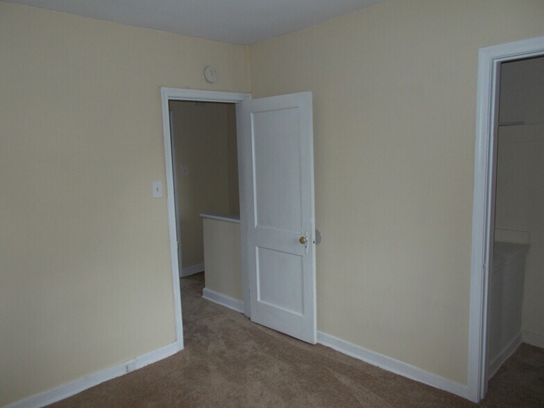 Building Photo - 3731 Saint Margaret St