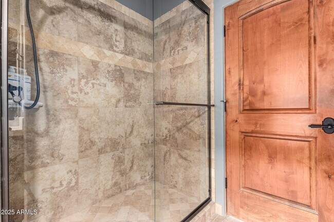 Building Photo - 2506 S 186th Dr