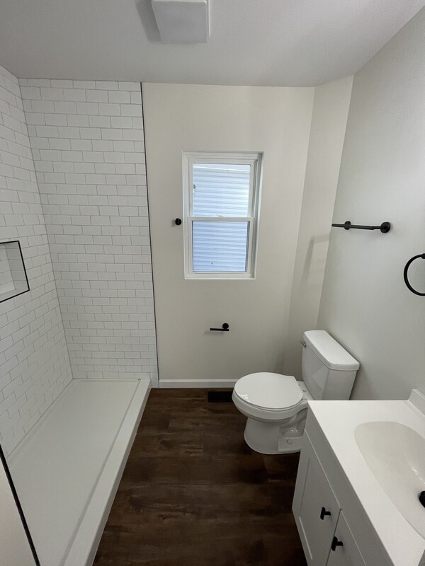 Building Photo - 180 E Morrill Ave