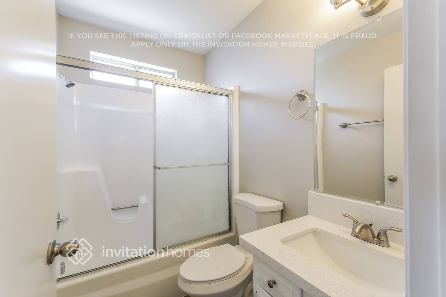 Building Photo - 920 W Villa Maria Dr