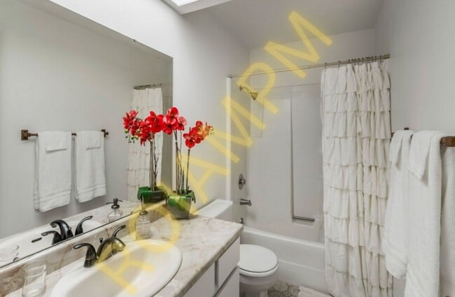 Building Photo - Charming 3-Bed 2-Bath House in Twin Falls