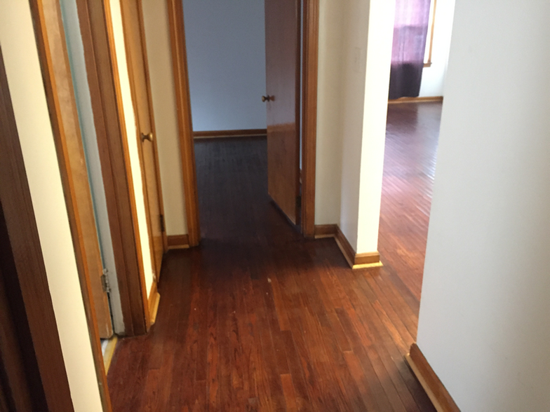 hallway to bedroom 1 - 713 Brady Ave