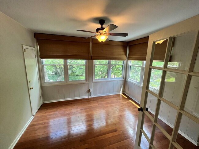 Building Photo - 82 Montre Square NW