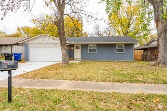 Building Photo - Newly Remodeled Broken Arrow Home