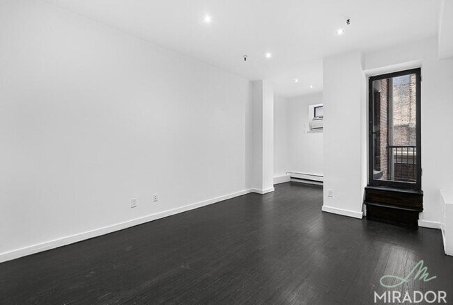 Building Photo - 0 bedroom in New York NY 10003