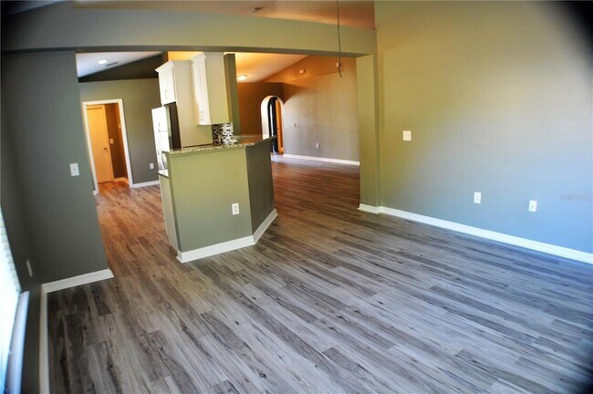 Building Photo - 1017 Tawny Eagle Dr