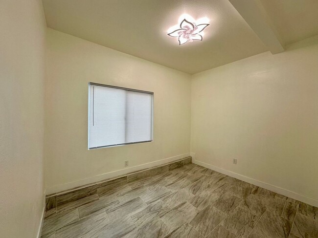 Building Photo - 11911 Sunstone Ct