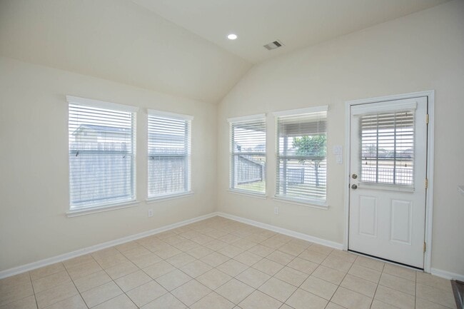 Building Photo - 835 Aqua Vista Ln
