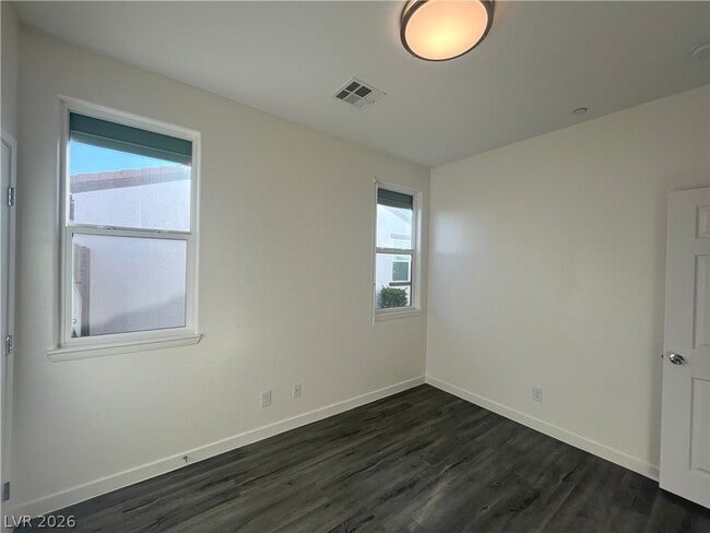 Building Photo - 1533 Franklin Ln