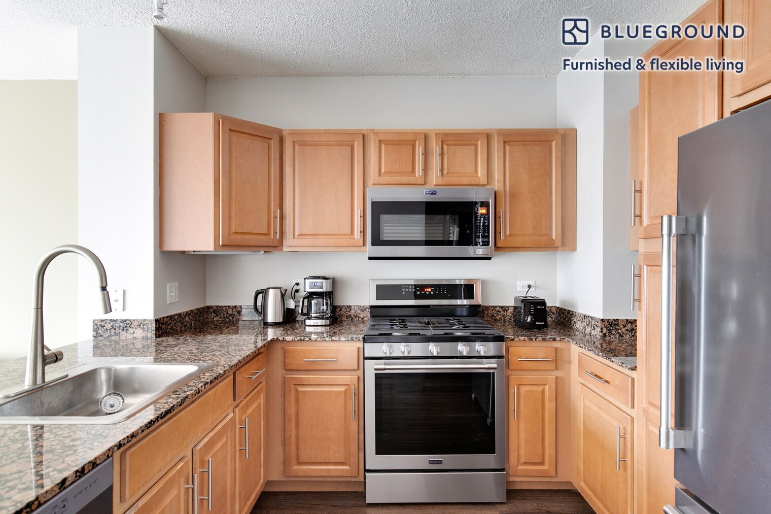 Building Photo - 300 N Canal St