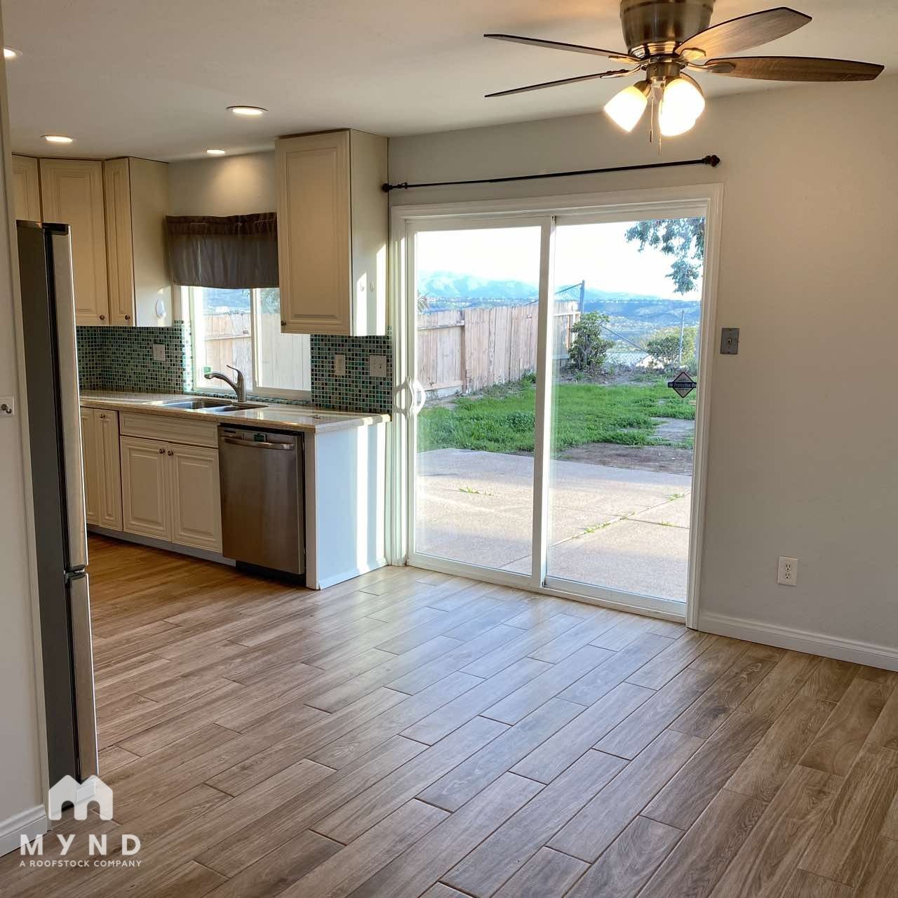 Building Photo - 8239 Water View Ct