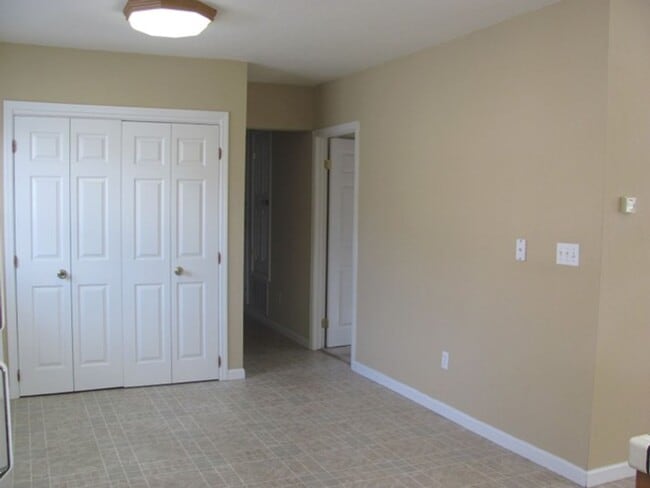 Building Photo - Perfect Location Near Cal Poly - Two Bed - Large Yard!