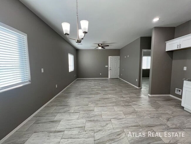 Building Photo - 43 W Lester St