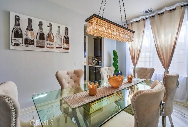Building Photo - 6850 Lucite Dr