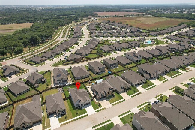 Building Photo - 1202 Alderwood Dr