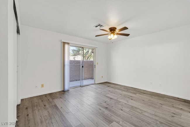 Building Photo - 1802 Plum Ct